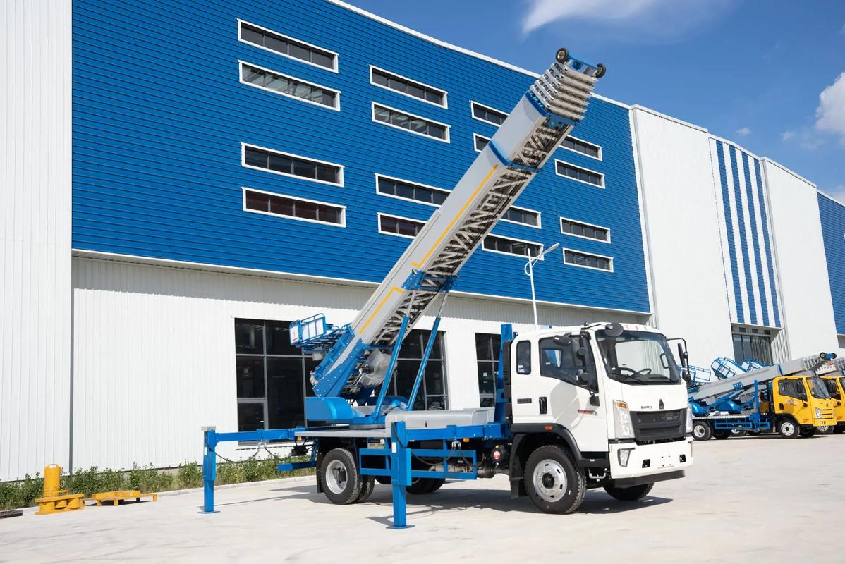 宽城县小型云梯车上料车租赁多少钱