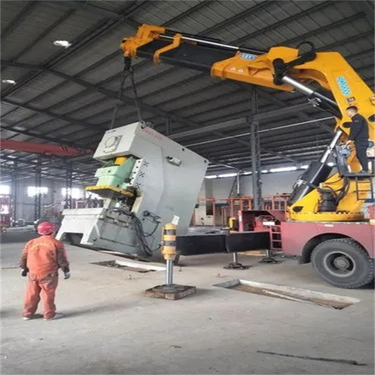 宽城县80吨折臂吊车出租附近电话