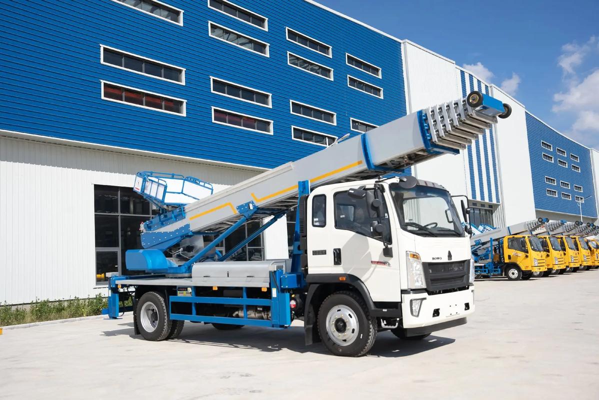 宽城县出租云梯车高空作业车 建筑垃圾搬运