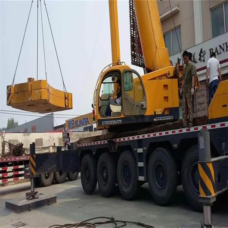 宽城县当地吊车出租|机器吊装|75吨|工厂搬迁服务